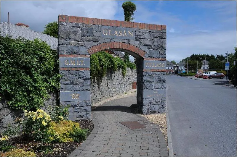 Glasan Holiday Village Galway